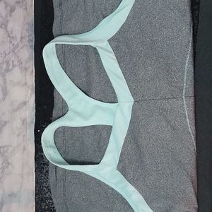 New Balance Gray and Blue Raceback Athletic Top Size Large